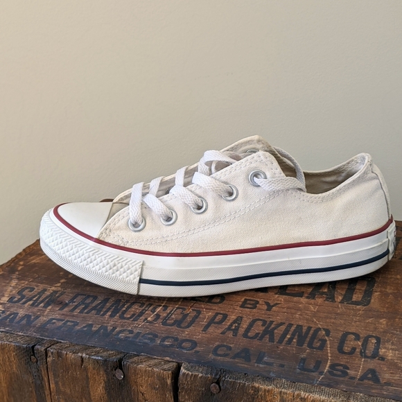 Converse Shoes - Converse Chuck Taylor All Star Low Top Sneakers